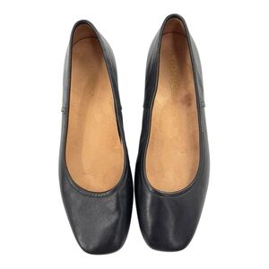 Vionic Black Genuine Leather Women's Flats Size 9.5 Pre-owned Good Condition